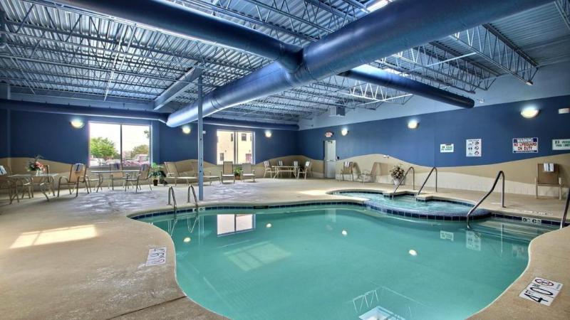 Wingate By Wyndham Sheboygan Hotel Exterior foto